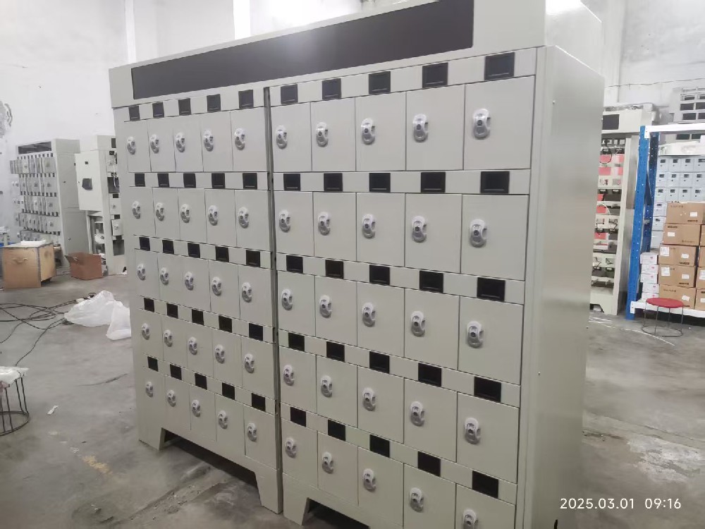 柜門式智能礦燈充電柜