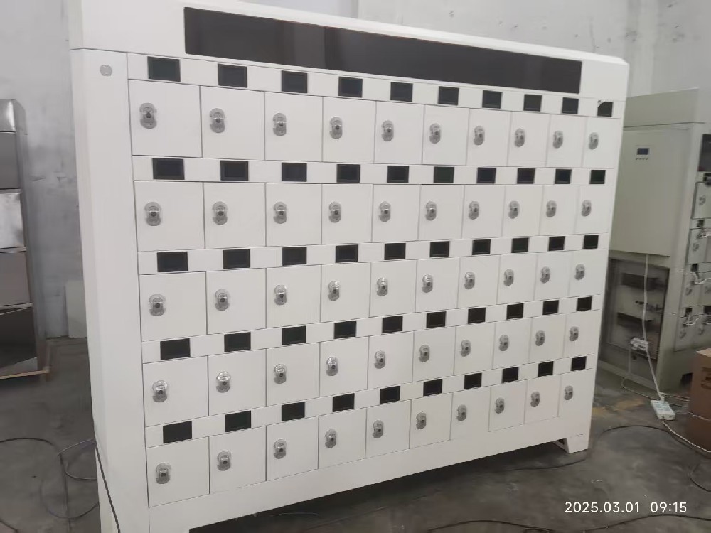 礦燈充電柜的充電箱能容納多少個(gè)充電位
