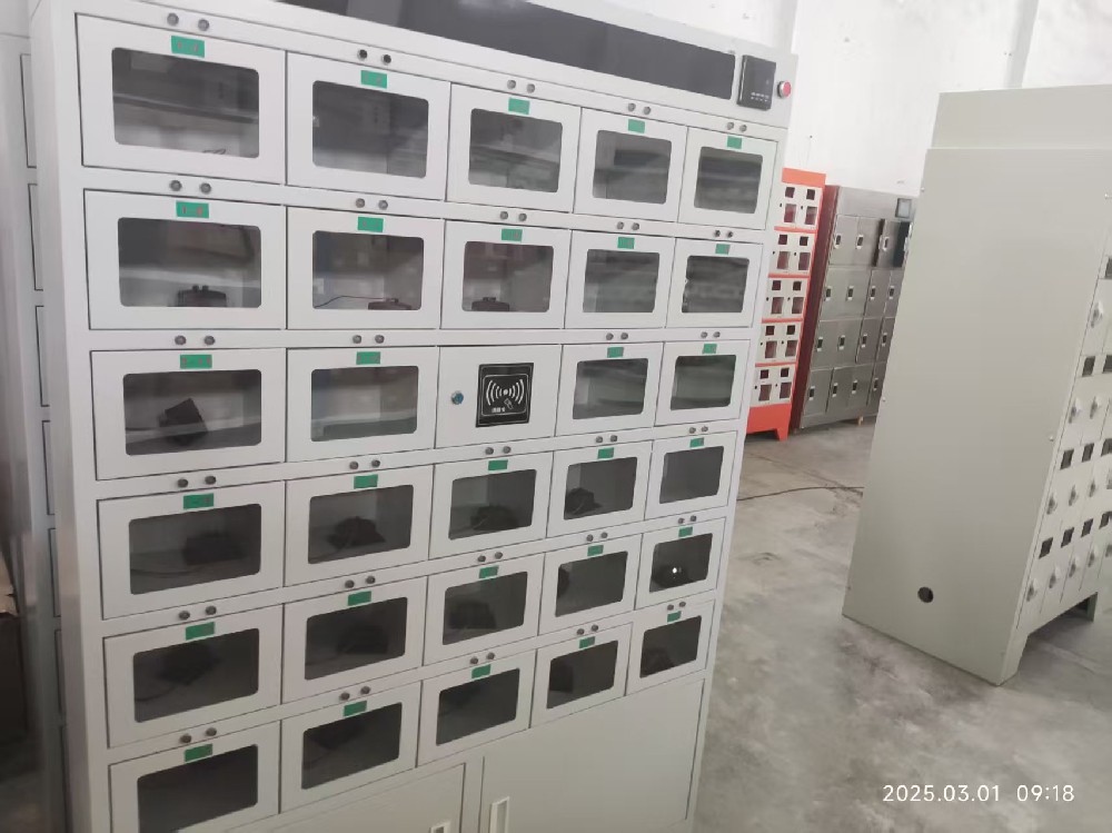 礦燈充電柜大約多少錢_充電柜什么價格