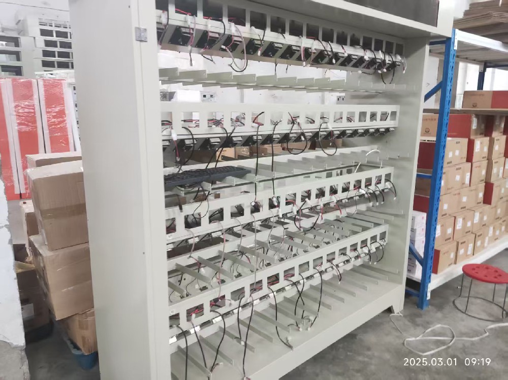 智能礦燈充電柜主板介紹_礦燈充電架