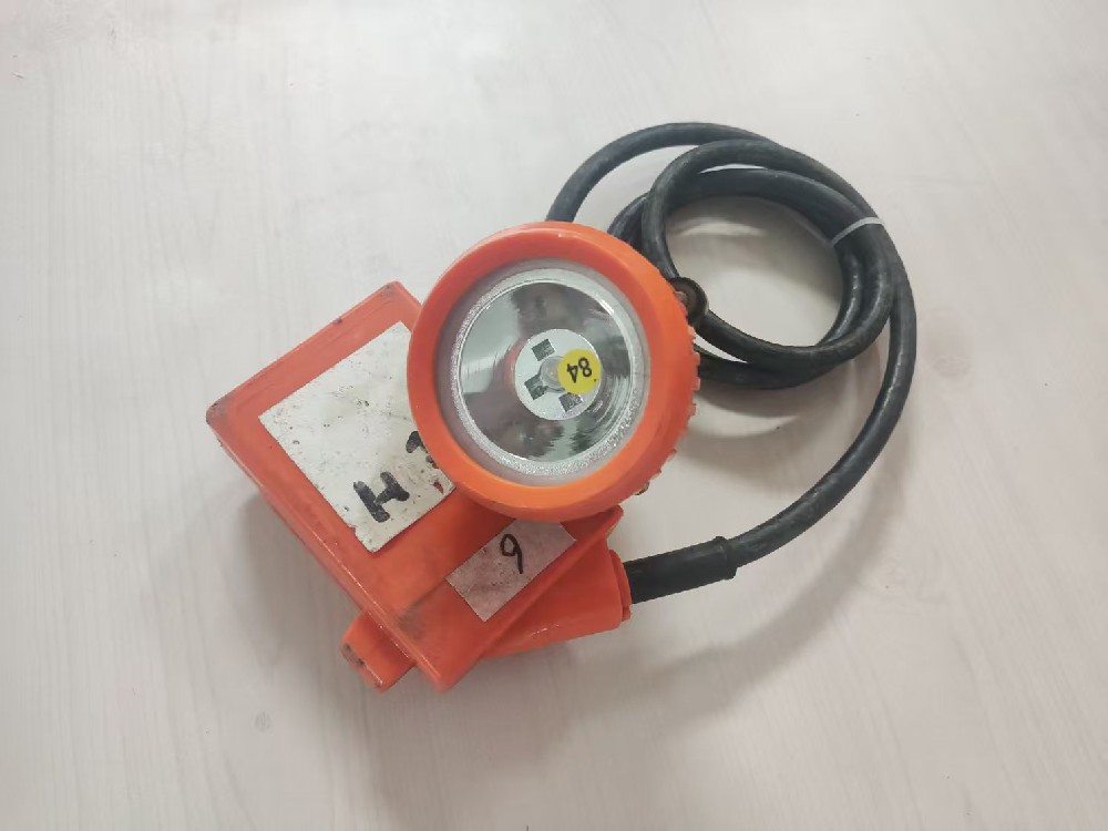 礦燈充不進(jìn)電怎么維修
