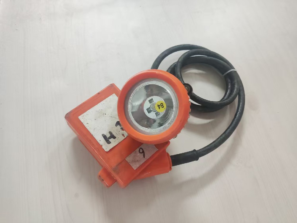 怎樣給礦燈充電_礦燈充電器怎么充電